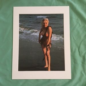 Marilyn Monroe matted art ocean seaside portrait